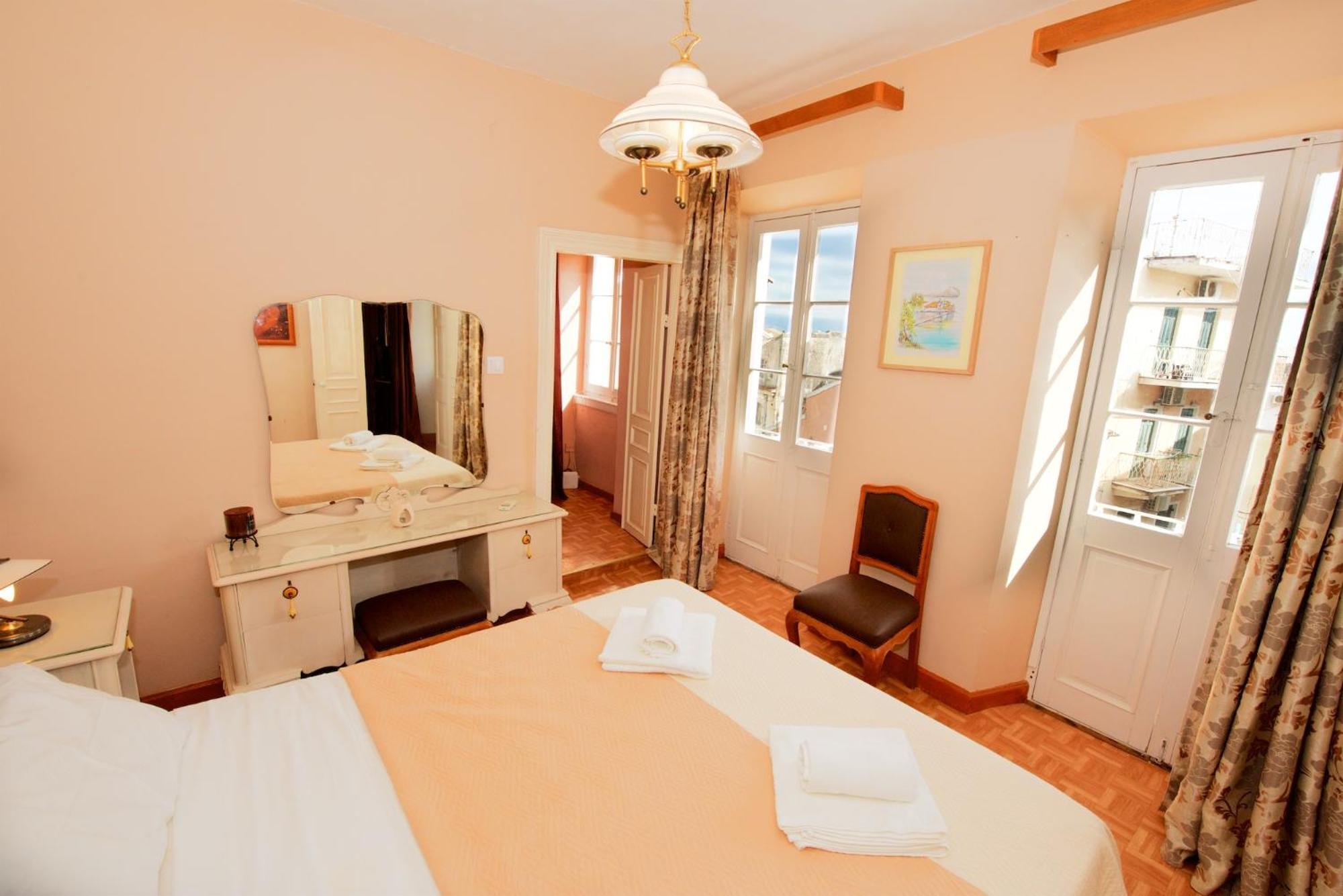 Appartement Galiello & Bacco By Corfuescapes à Corfu  Extérieur photo